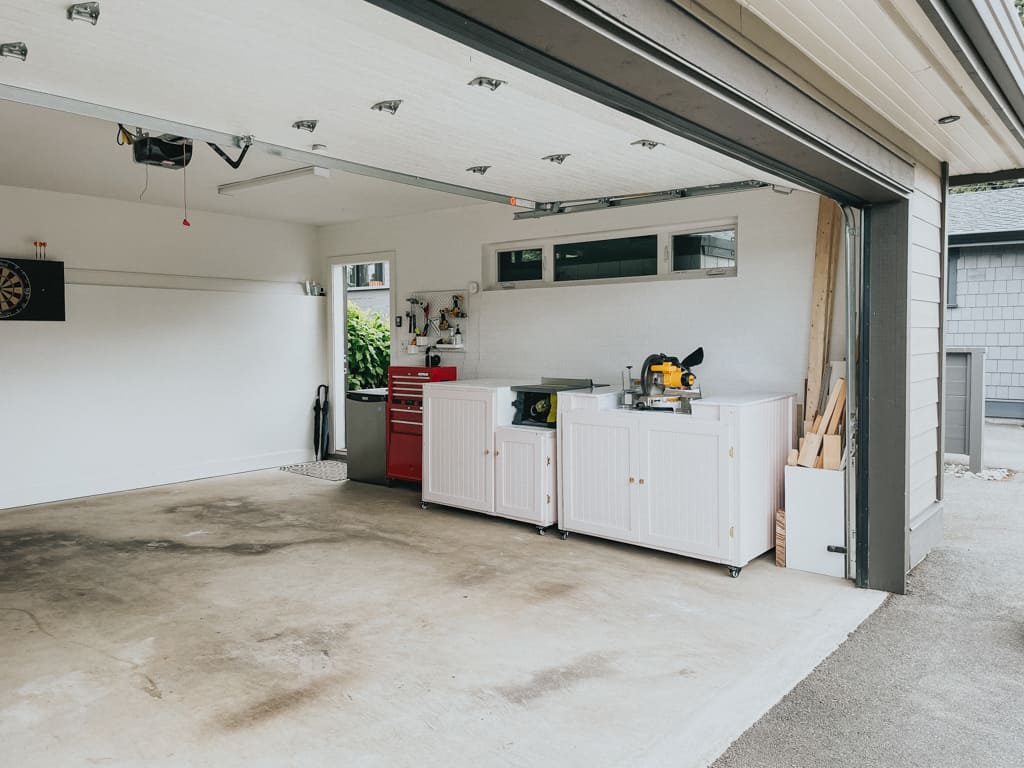 garage workshop - mitresaw station and table saw station